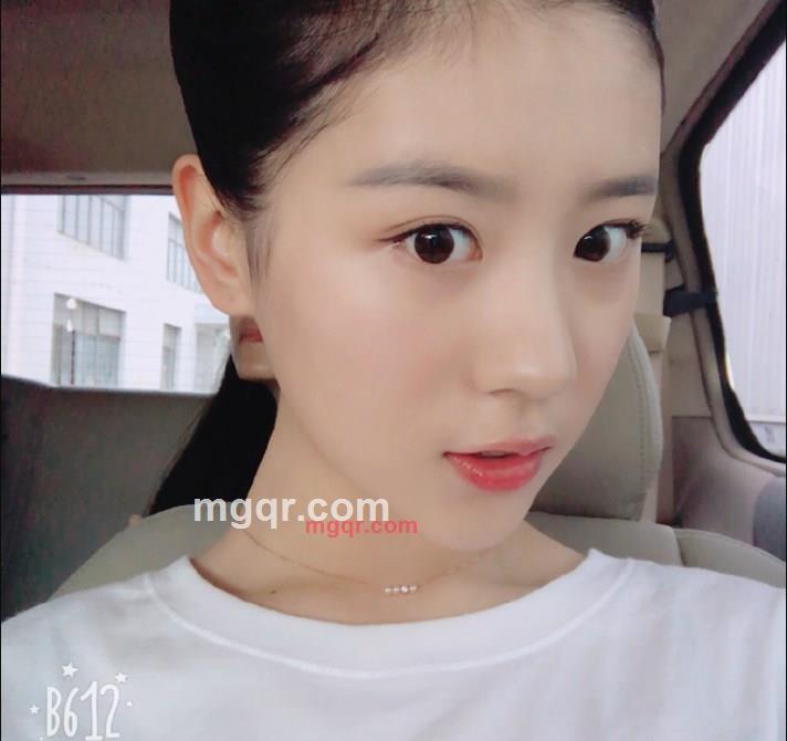 小诗阿的第1张照片