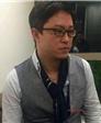 门后的外衣的第1张照片