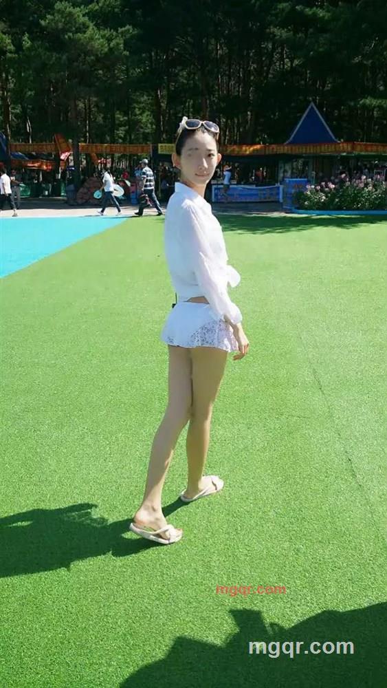 沐光下の汝姑娘的第6张照片