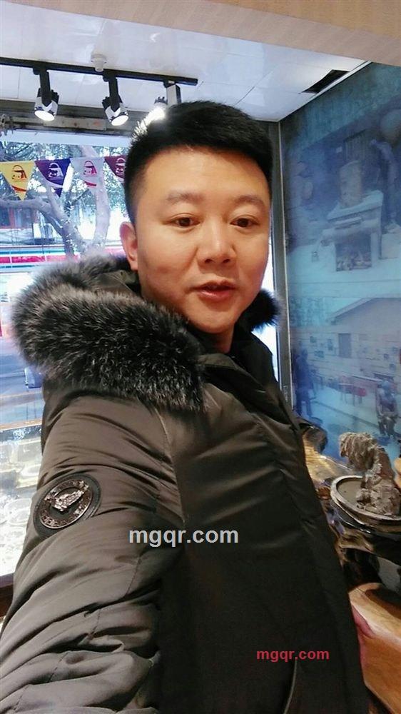 越过山丘的第1张照片