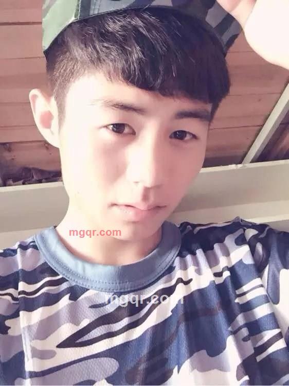 爱睡懒觉的猪猪的第1张照片