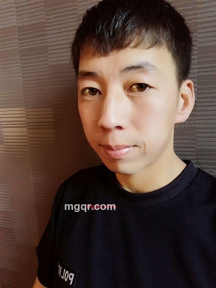 灰灰的天的第1张照片