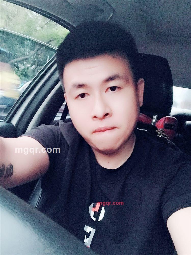 寂寞男人在想你的第2张照片