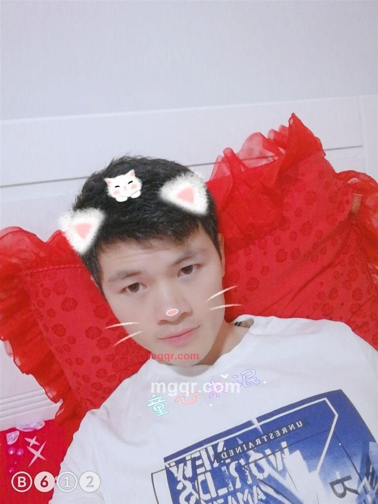 纯情夜色的第3张照片