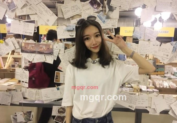 爱情就是一个人的第3张照片