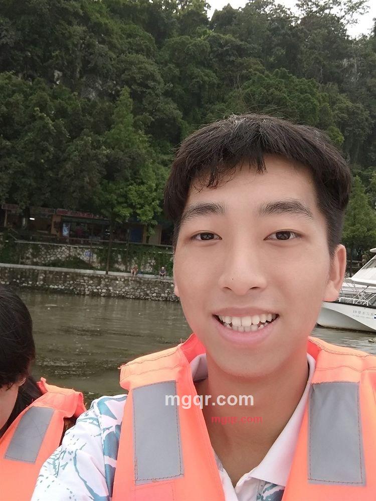 帅气的的第1张照片