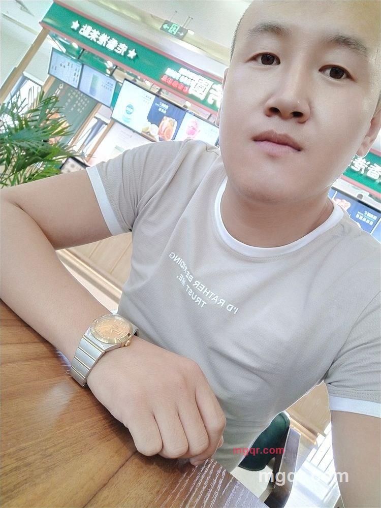 如此耀眼的男人的第4张照片