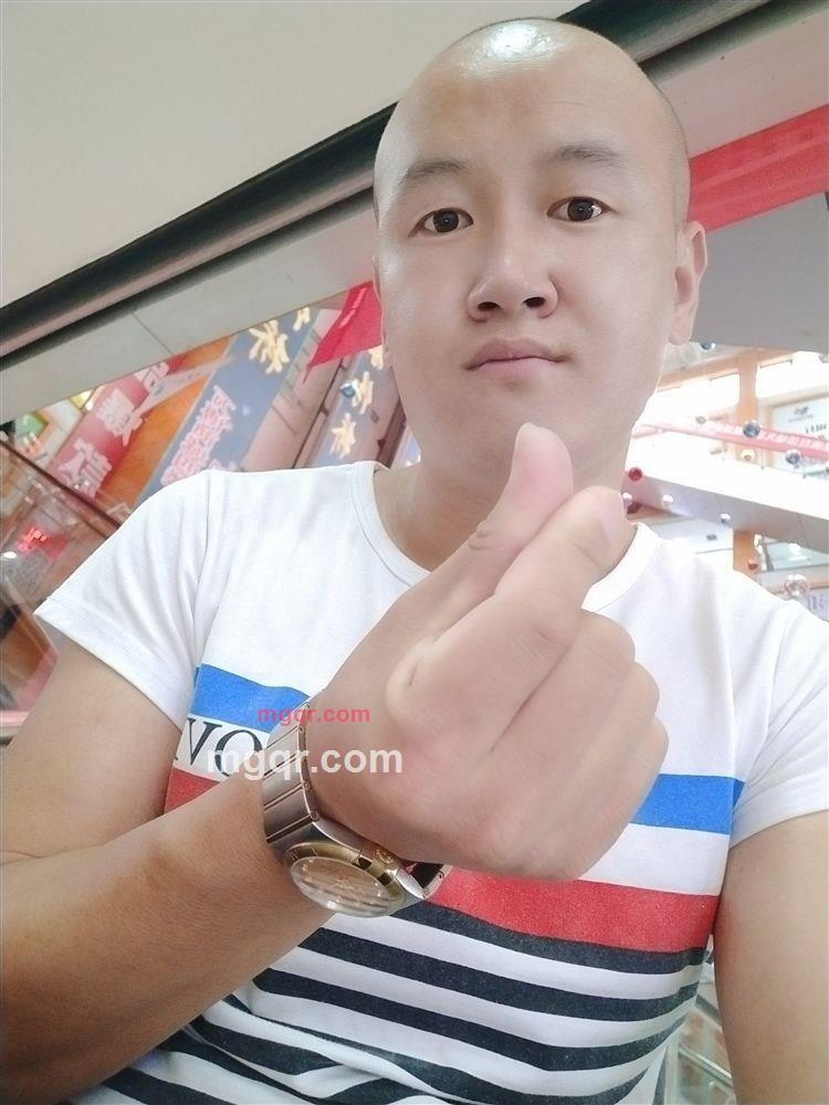 如此耀眼的男人的第3张照片