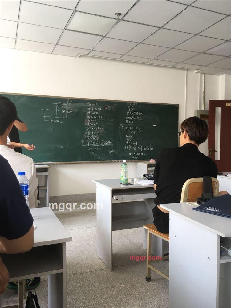 浮华一世的第1张照片