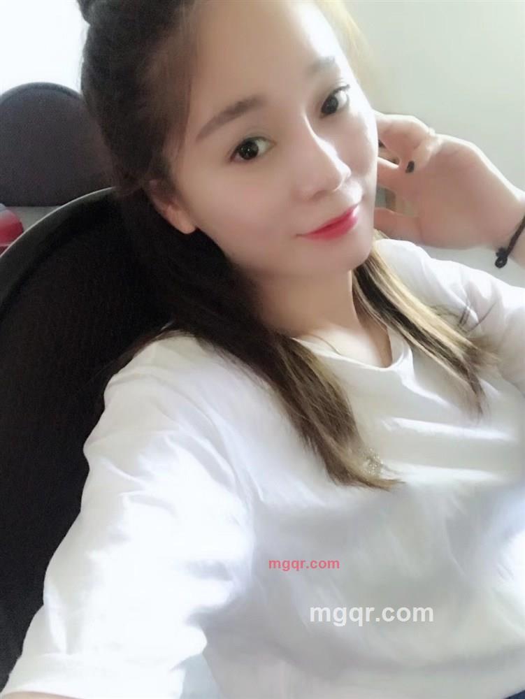 优雅的小女人的第3张照片