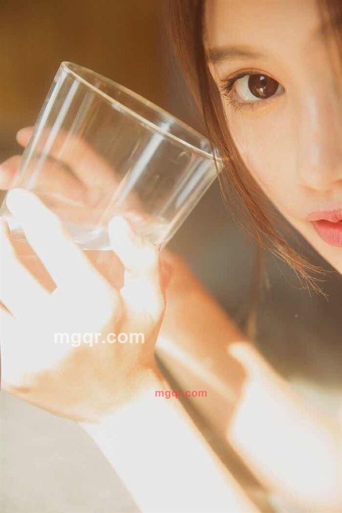 ??时光琢颜的第2张照片