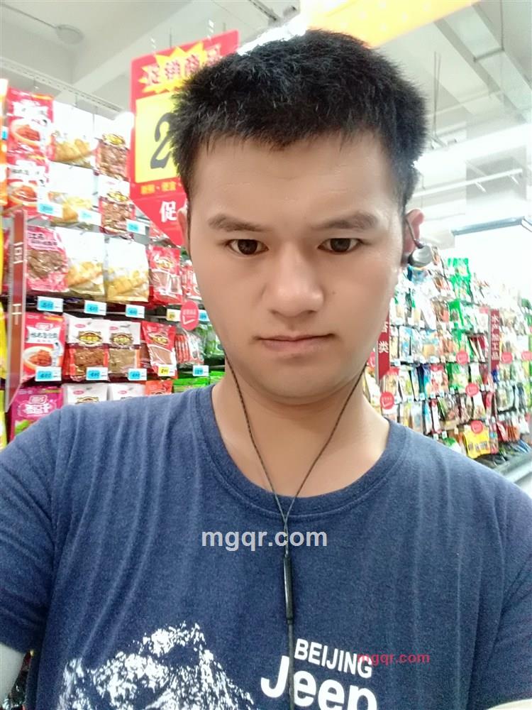 夜归人的第1张照片