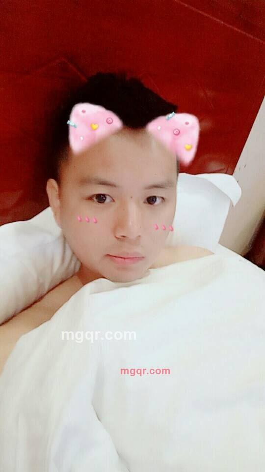 一个小小小男人的第2张照片