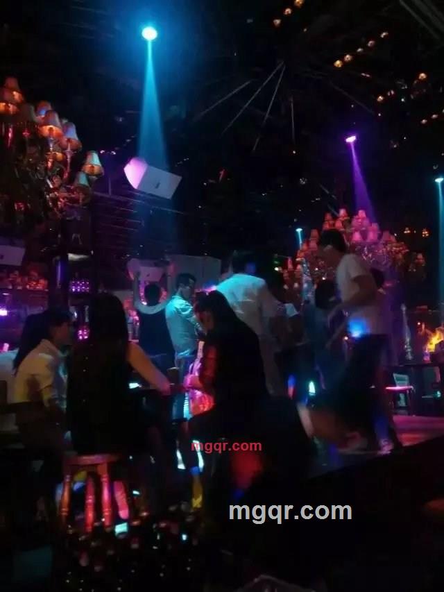 有钱的阿哥的第9张照片