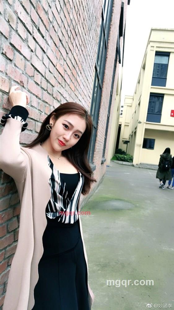 伤心的花朵的第6张照片