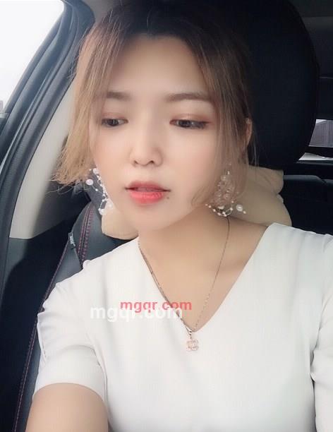 一个人一杯子的第2张照片