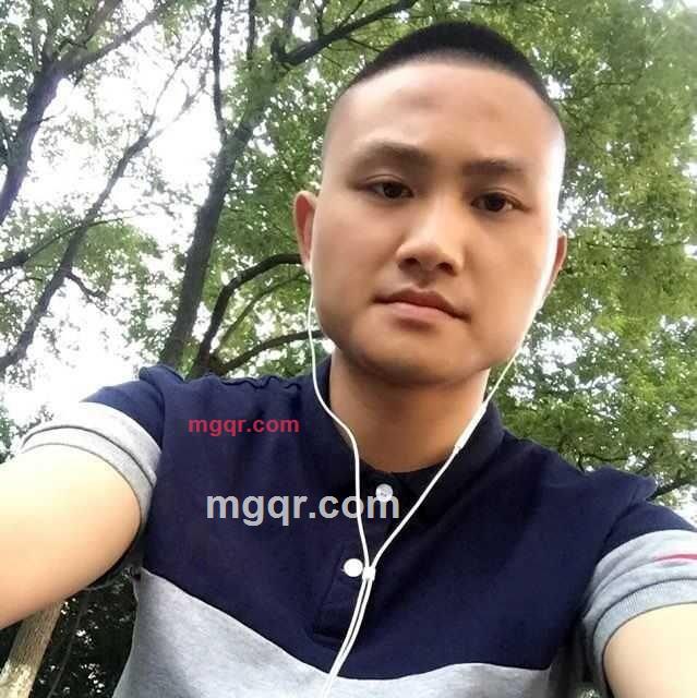 梦回午夜的第1张照片