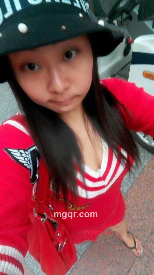 多情湘女丰美的第2张照片