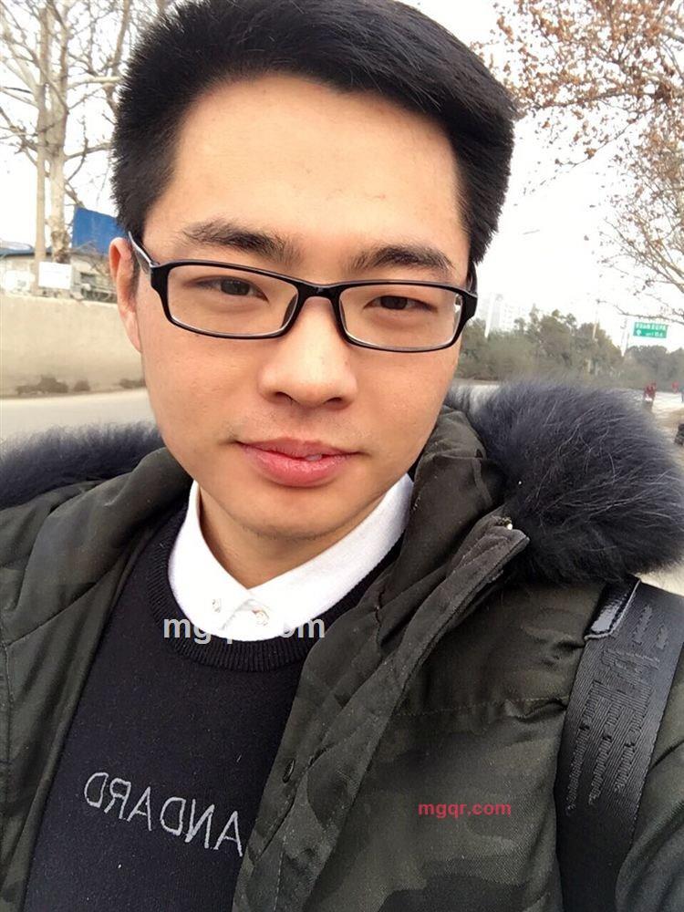 多情绅士的第3张照片