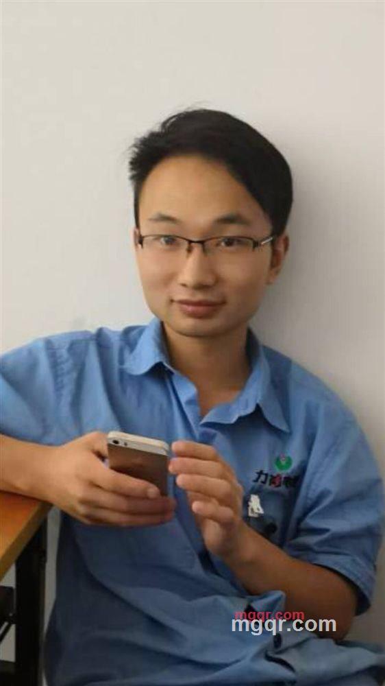 青松的第1张照片