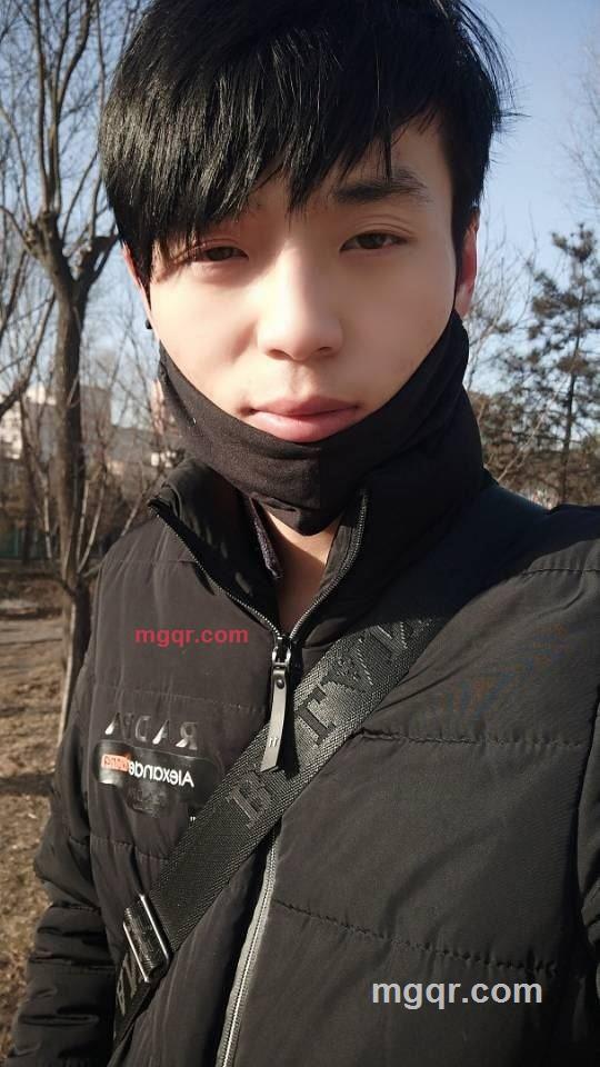 青鸟飞过碧海蓝天的第1张照片