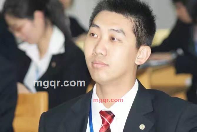 诗明礼的第1张照片