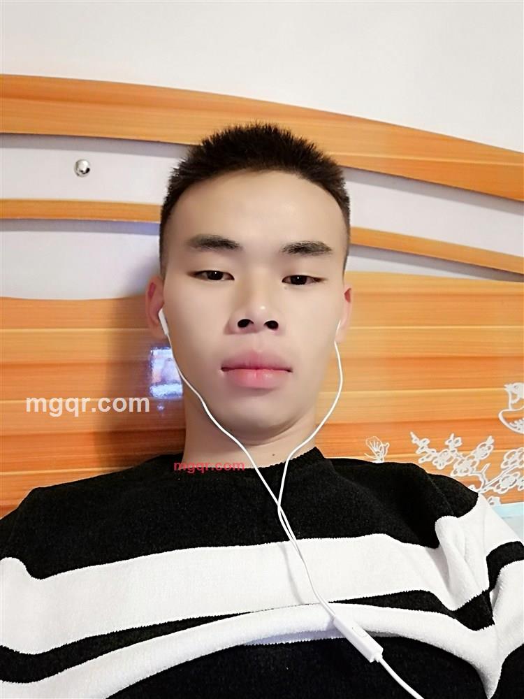 cq小火*的第2张照片