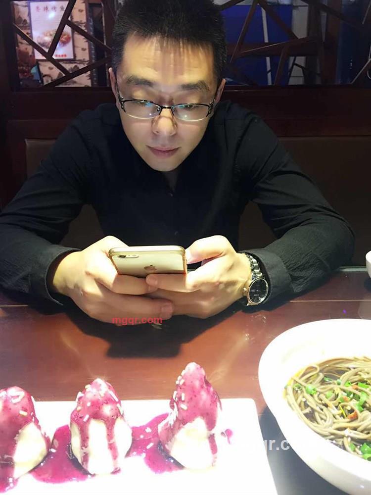 人道酬诚的第1张照片