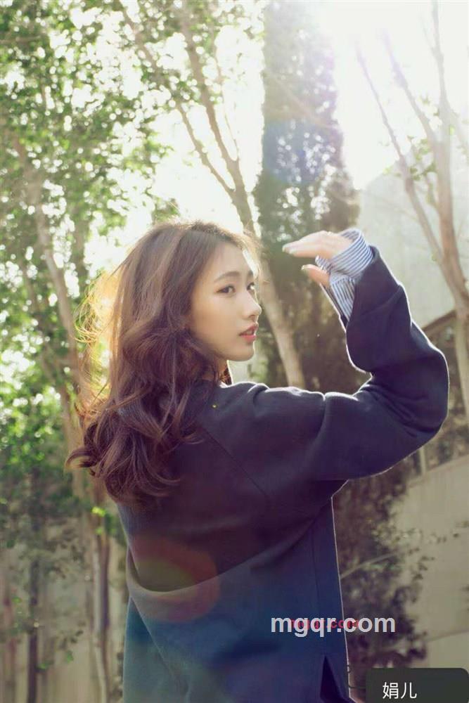 轻眯笑弯眼的第12张照片