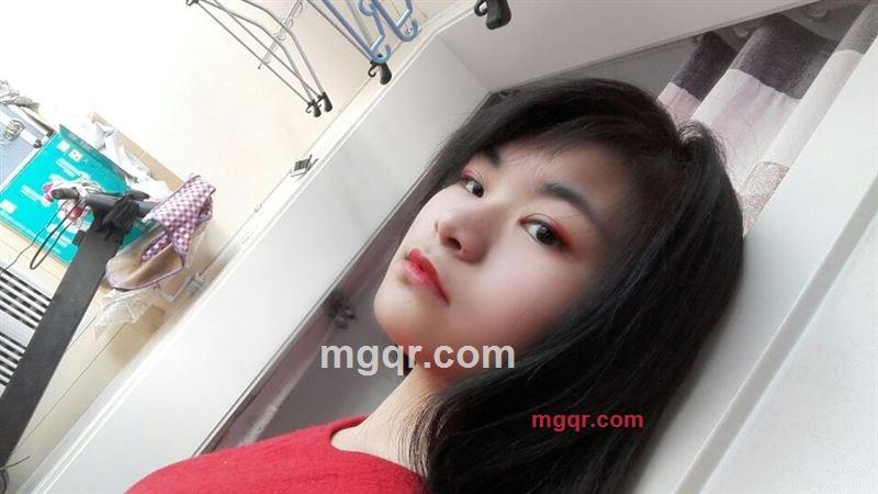 小魔女的第3张照片