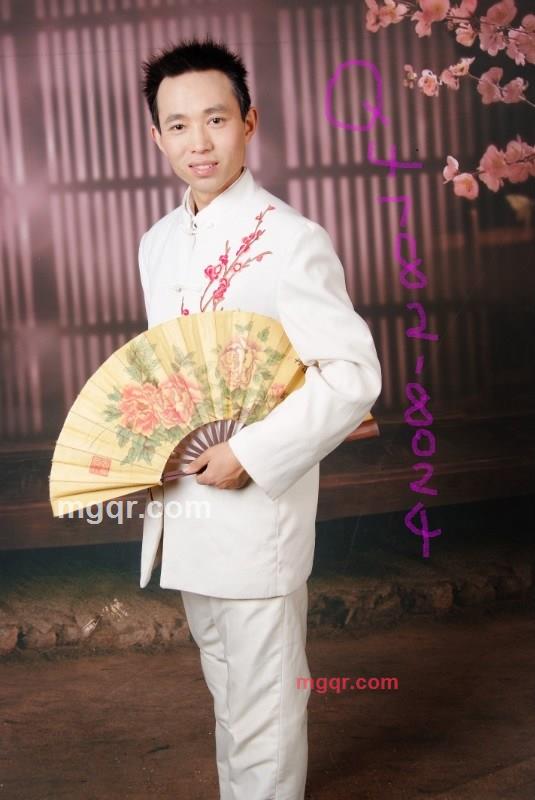 寂寞等待的狼的第2张照片