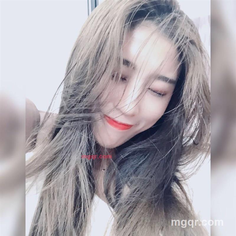 抱抱李郗念的第2张照片