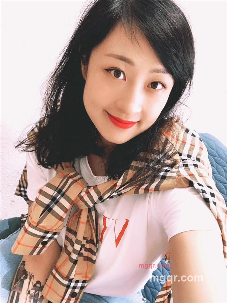 孤独的口红的第3张照片