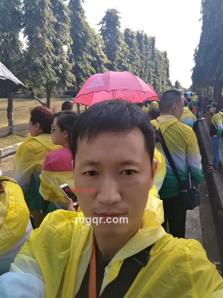 孬色鬼的第1张照片