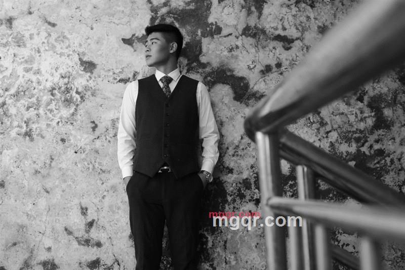 消愁的小丑的第2张照片