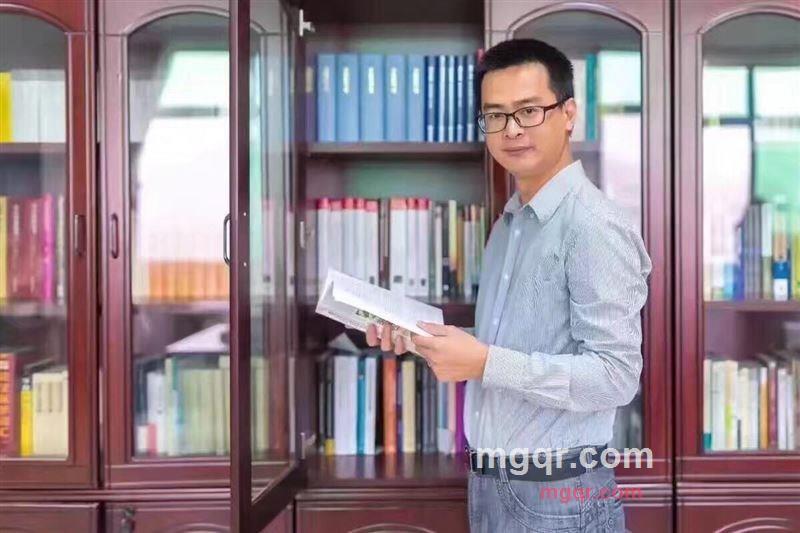 凤凰于飞的第1张照片