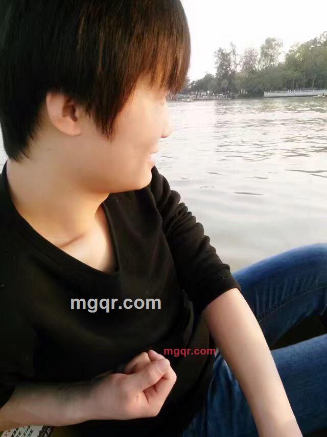 白?? 杨的第1张照片