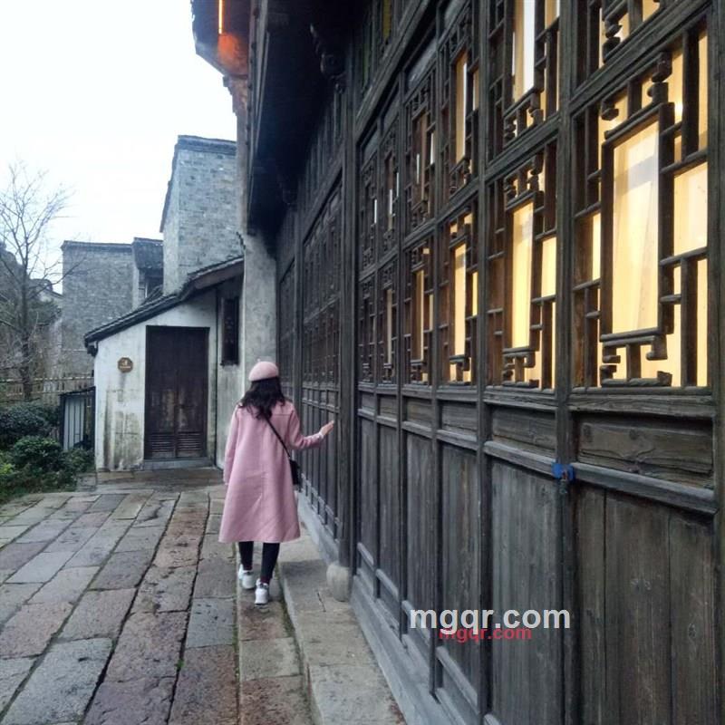 枫雨中的美丽的第3张照片