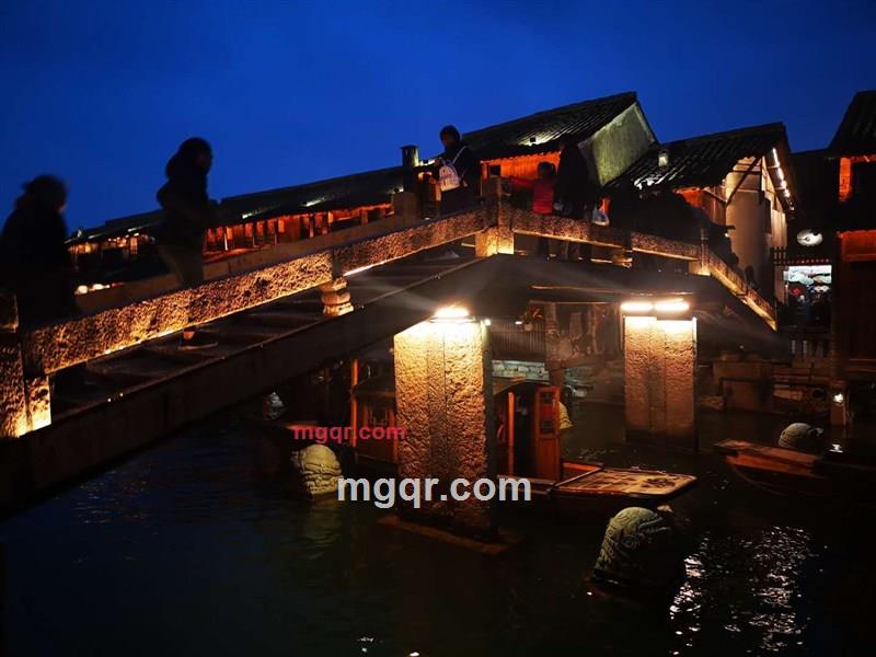 枫雨中的美丽的第2张照片