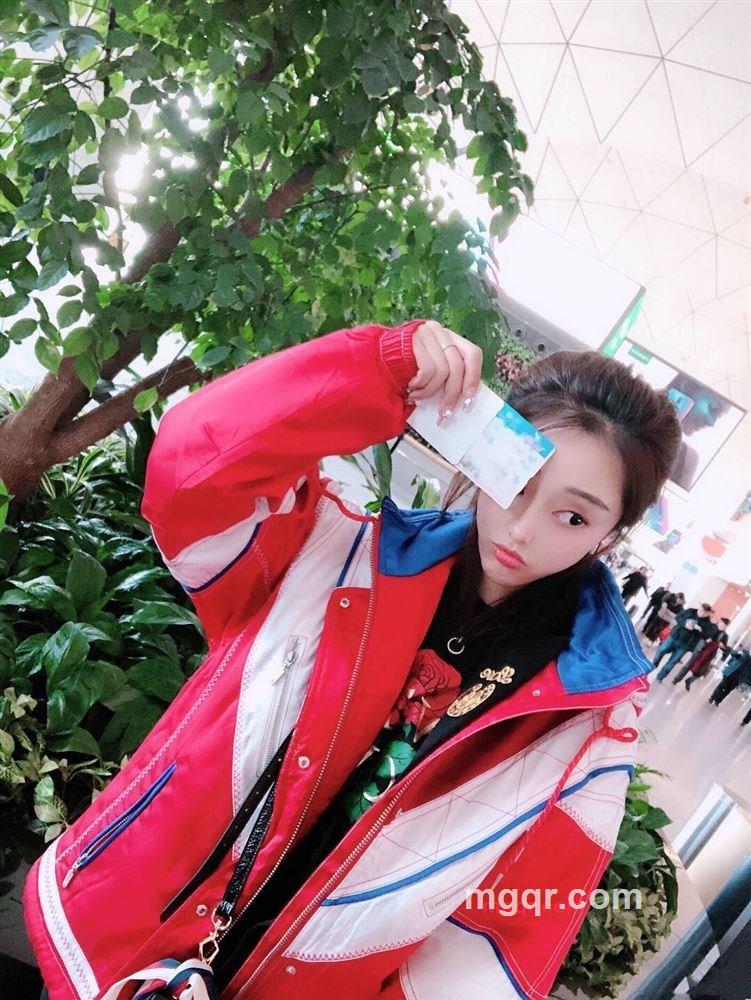 奇怪的小姐姐??的第6张照片