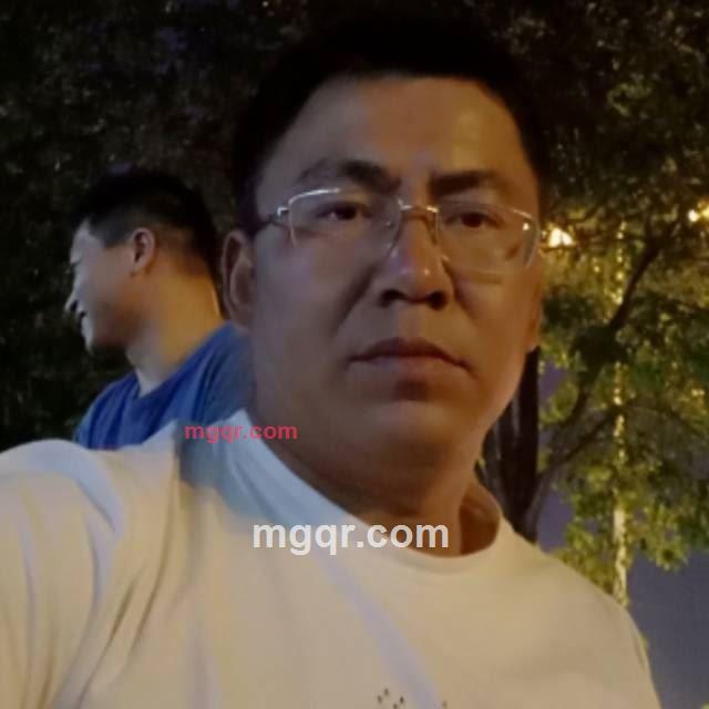 眼神里的你的第1张照片