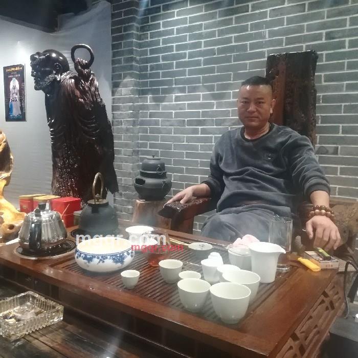 霸道坏大叔的第1张照片