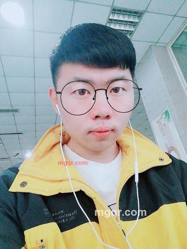 弥小兮的第1张照片