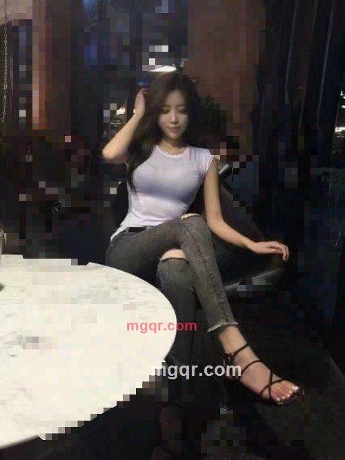 哼唧哼唧的第4张照片