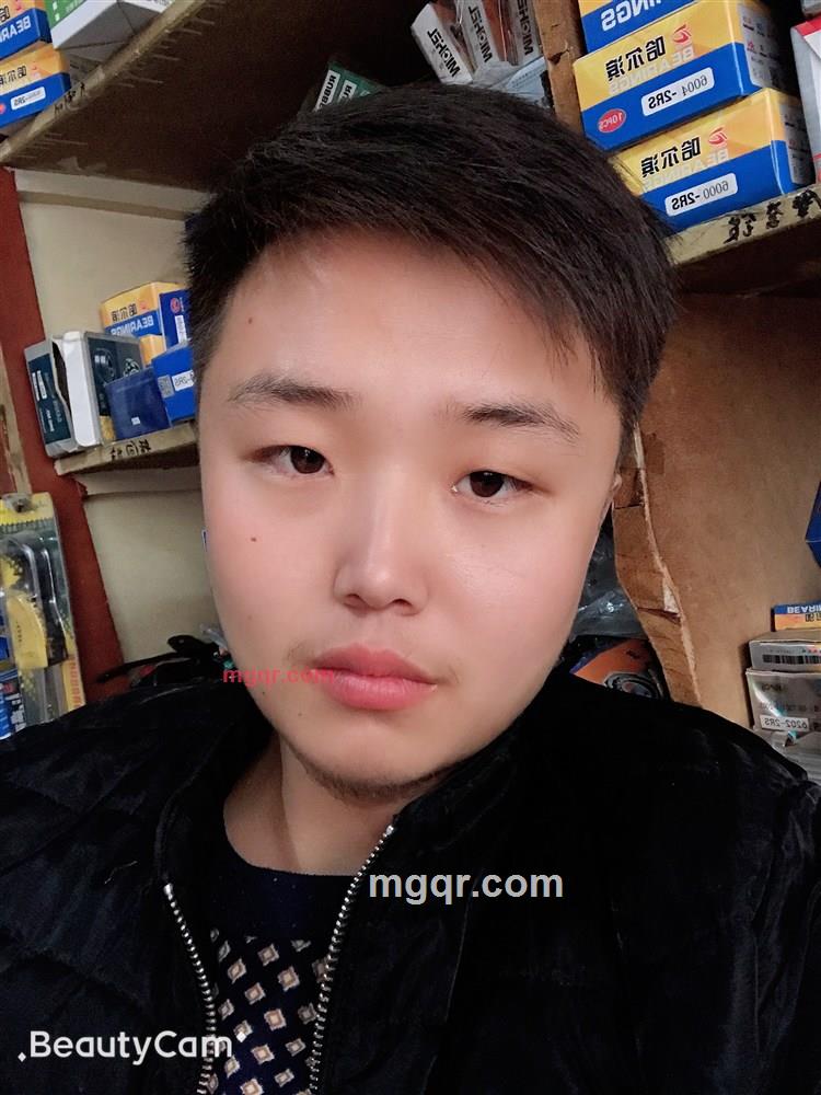 啥都不懂的弟弟的第1张照片