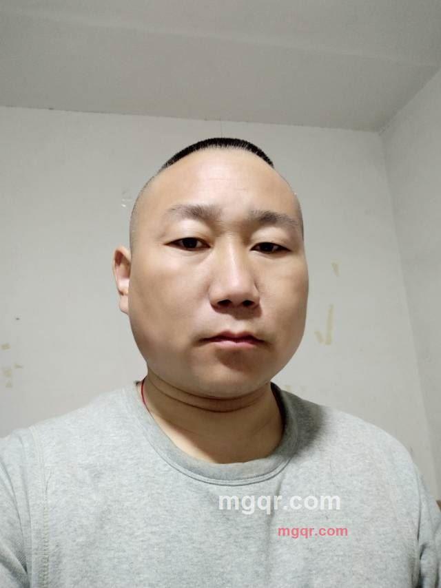 秘密的爱的第1张照片