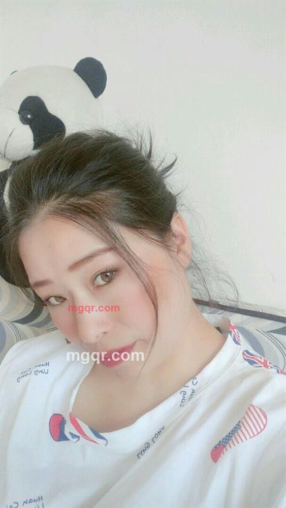 爱一个人不需要理由的第2张照片