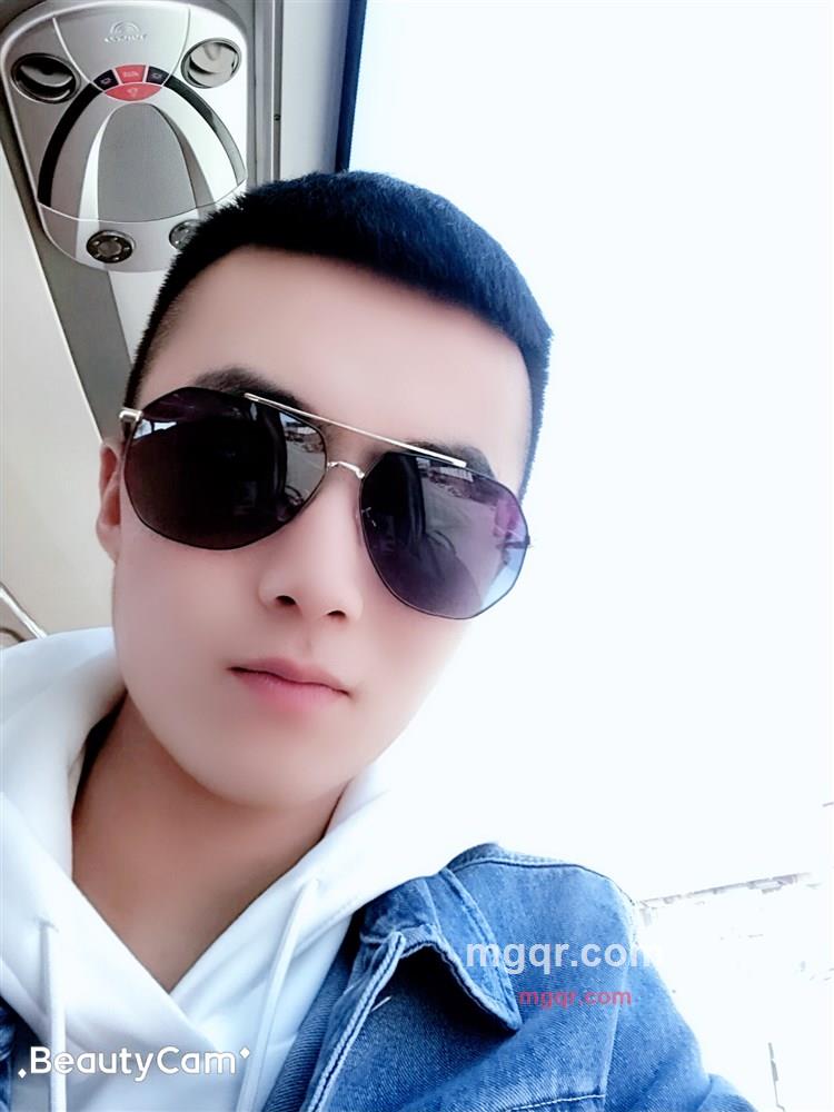 忙着变帅的第1张照片