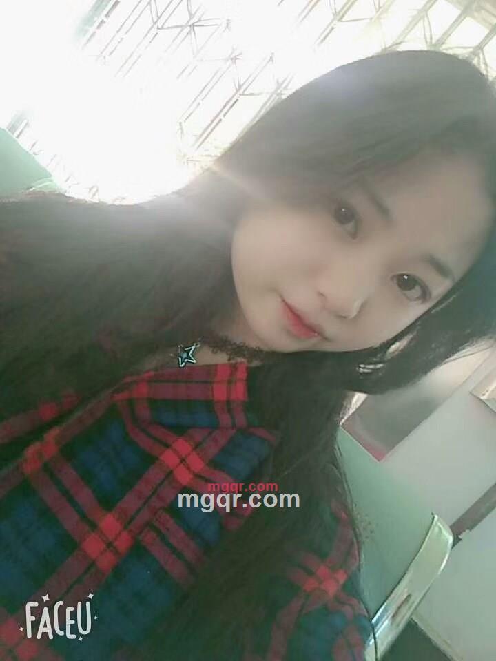 戒指女孩的第2张照片