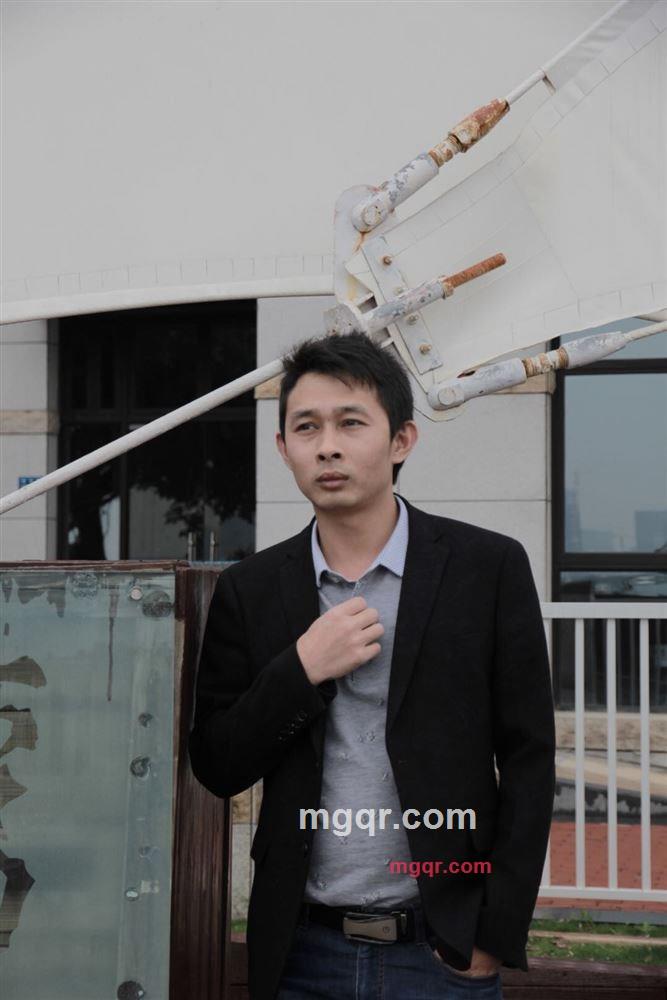 夜里很孤单的第2张照片